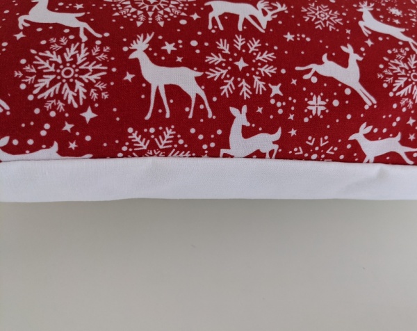 Red Woodland Stag and Christmas Snowflake Cushion Cover 14'' 16'' 18'' 20'' 22'' 24'' 26''